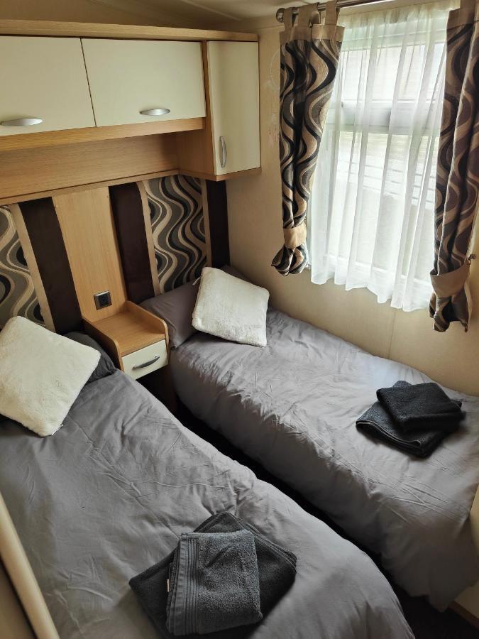 Holiday Home Sleeps Six Saint Leonards Esterno foto