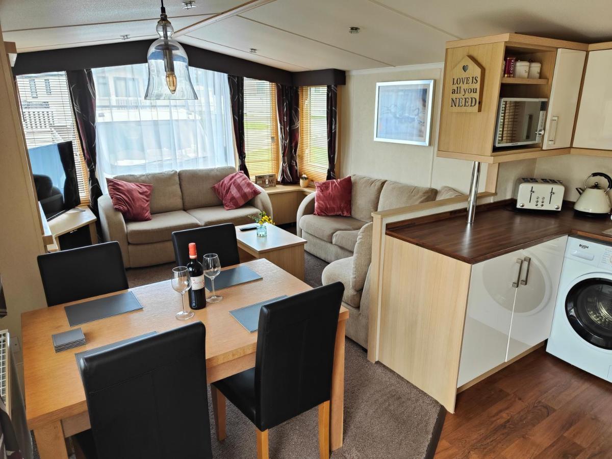 Holiday Home Sleeps Six Saint Leonards Esterno foto